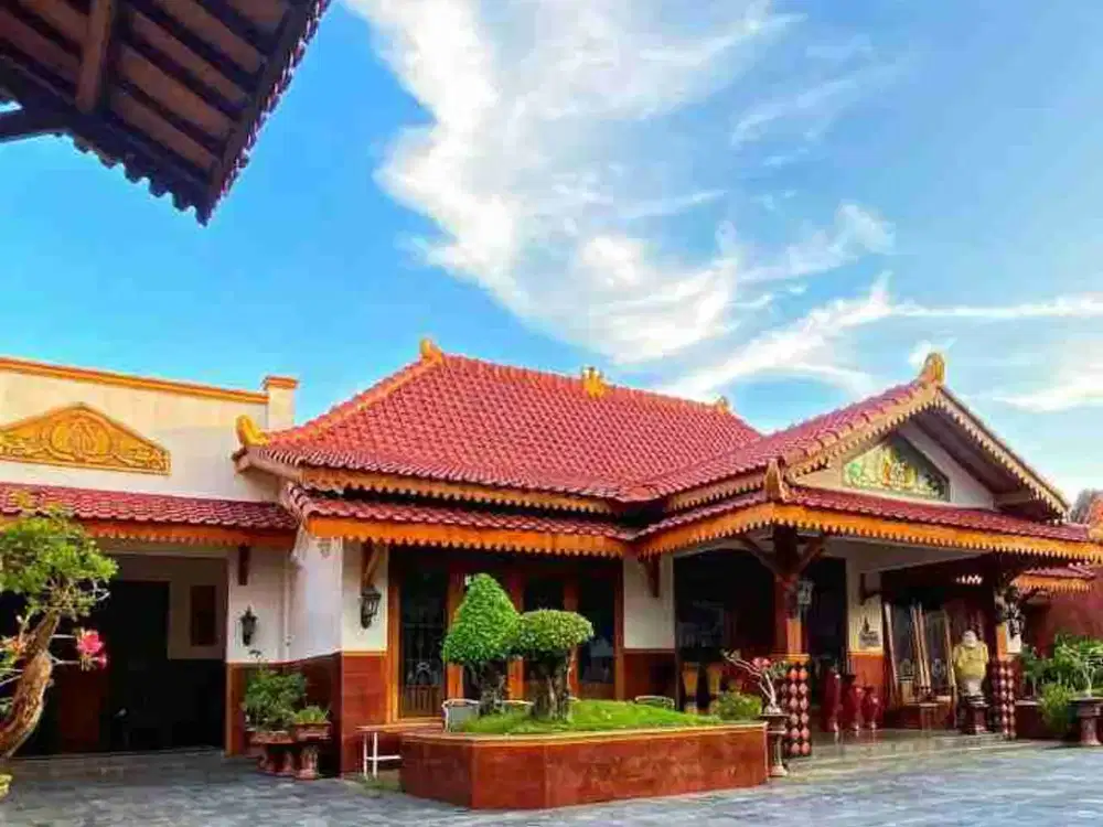 Dijual R Usaha+4Ruko+Rumah Klasik Luas Sejuk Asri Dkt Kraton Jogja.