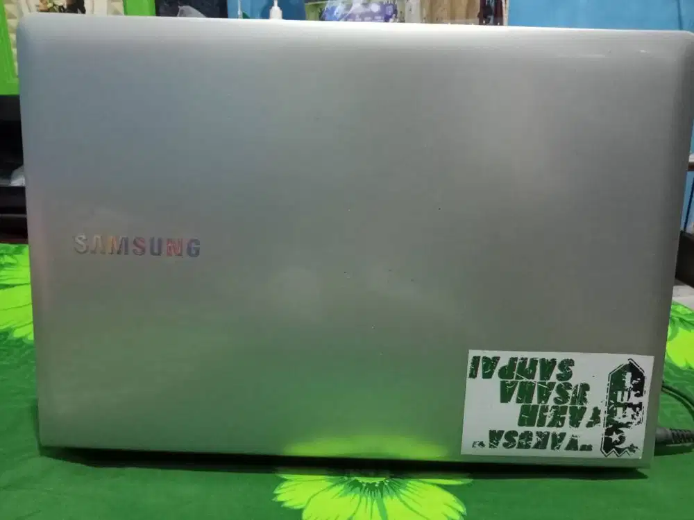 Jual Cepat Laptop Samsung