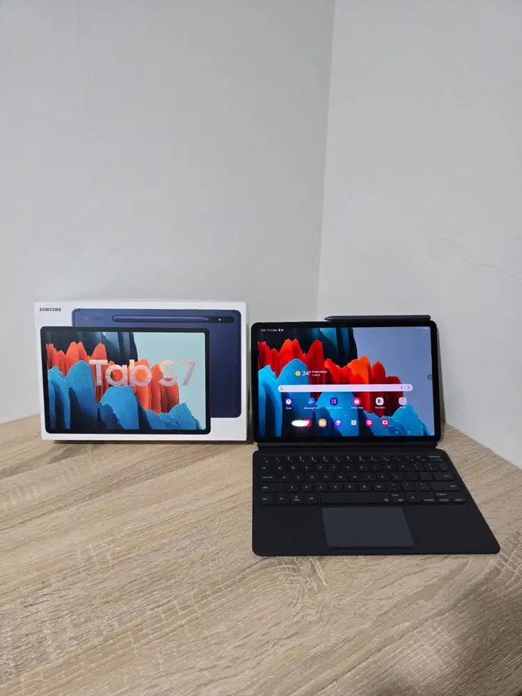 Samsung Galaxy Tab S7 SEIN Black 6/128 + Keyboard Cover 6GB 128GB