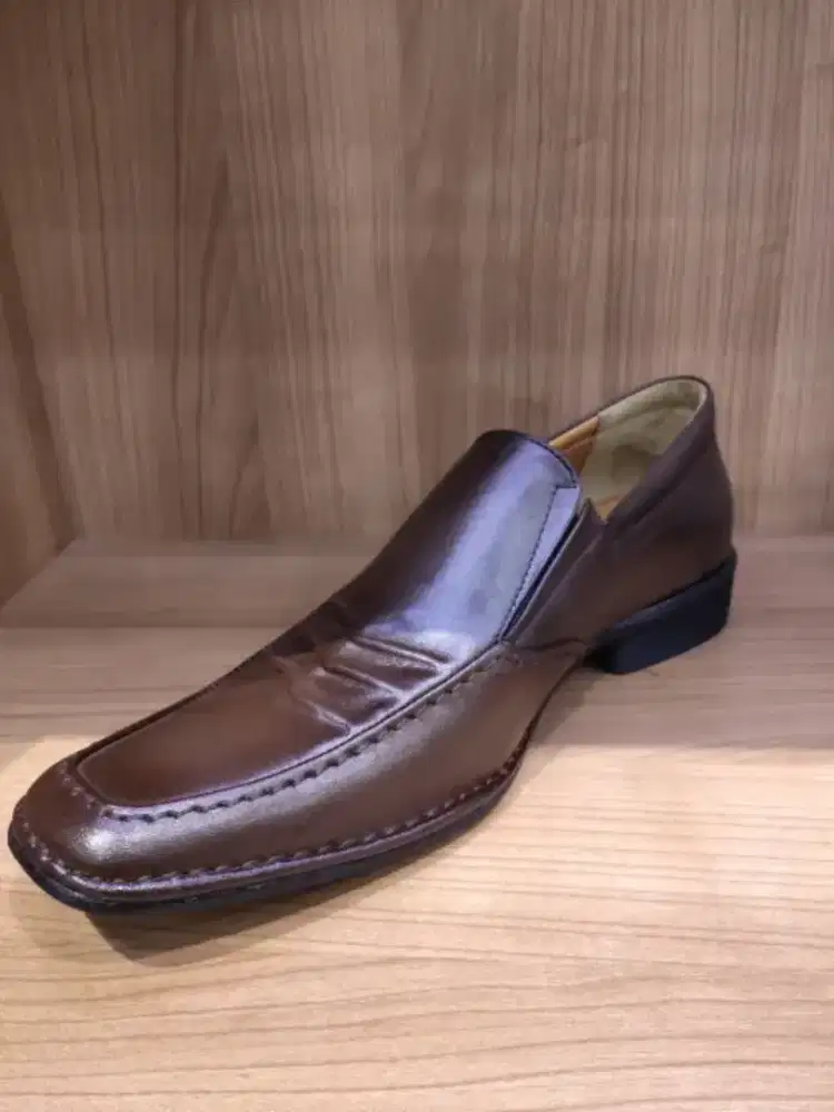 Sepatu Buccheri coklat asli