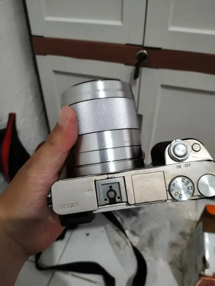 SONY A6000 LENSA FIX E 50MM F1.8