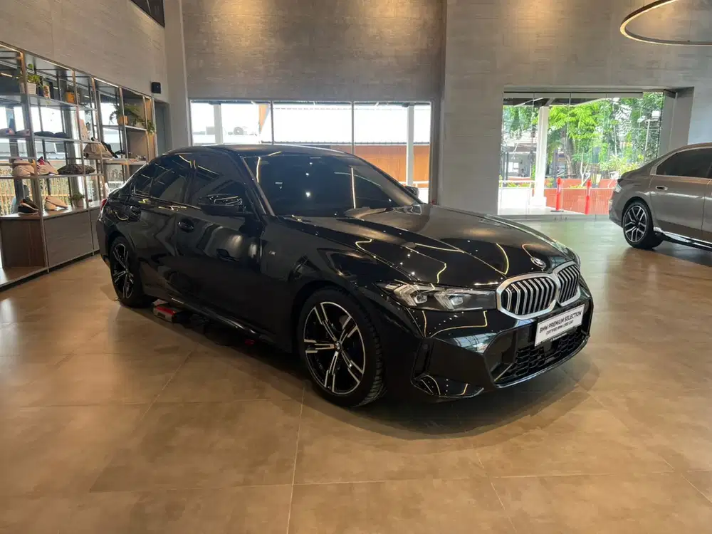 BMW 320i 2023 Bensin