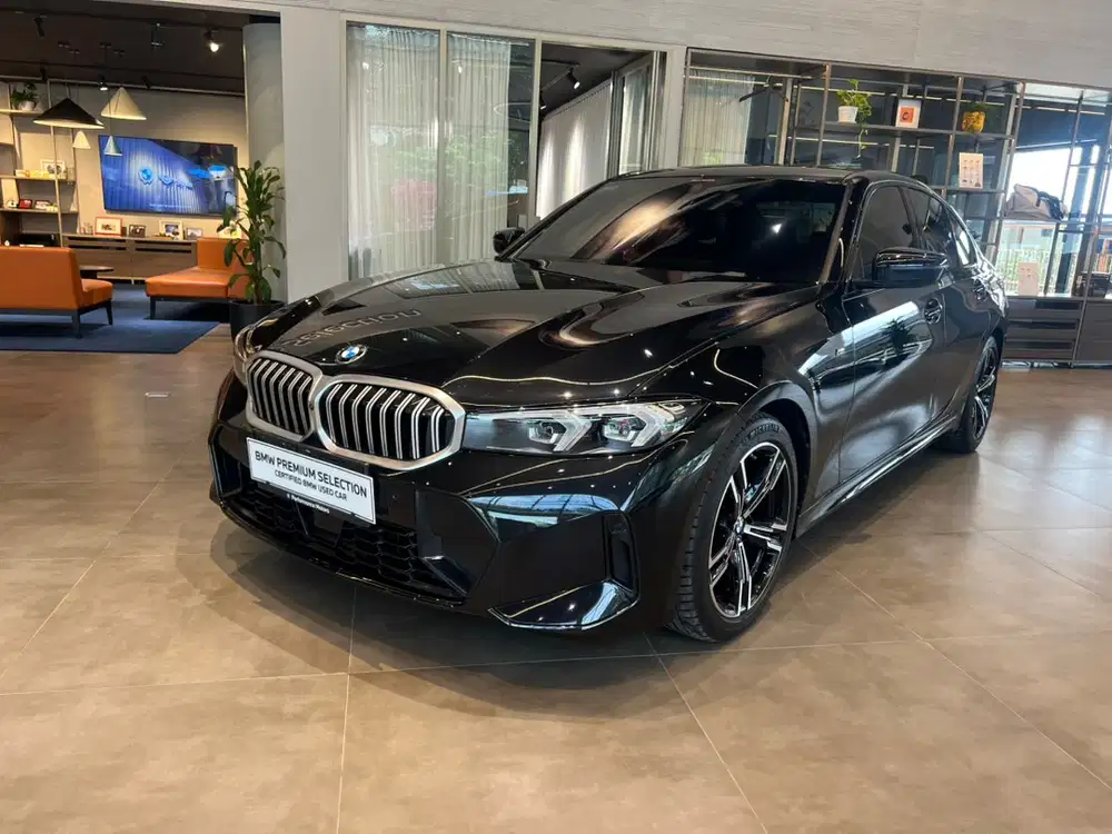 BMW 320i 2023 Bensin