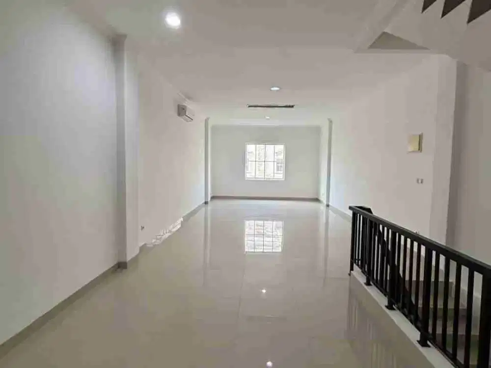 Dijual Ruko 4 lt gandeng bisa satuan Cbd Green Lake City