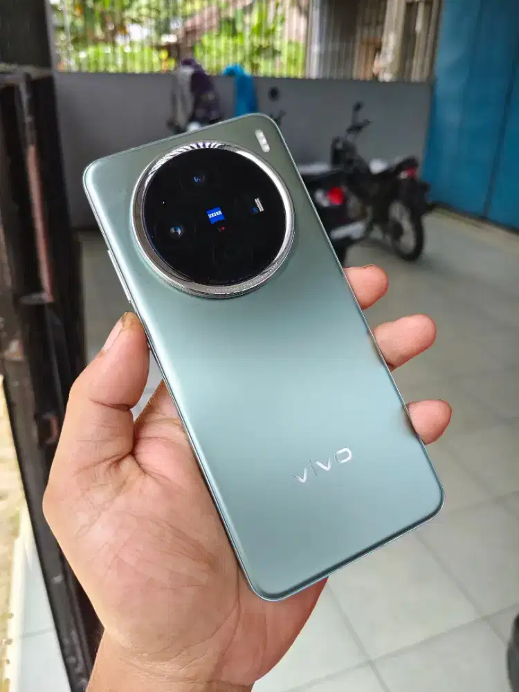 Vivo X200 12/256gb resmi Hp dan Cas