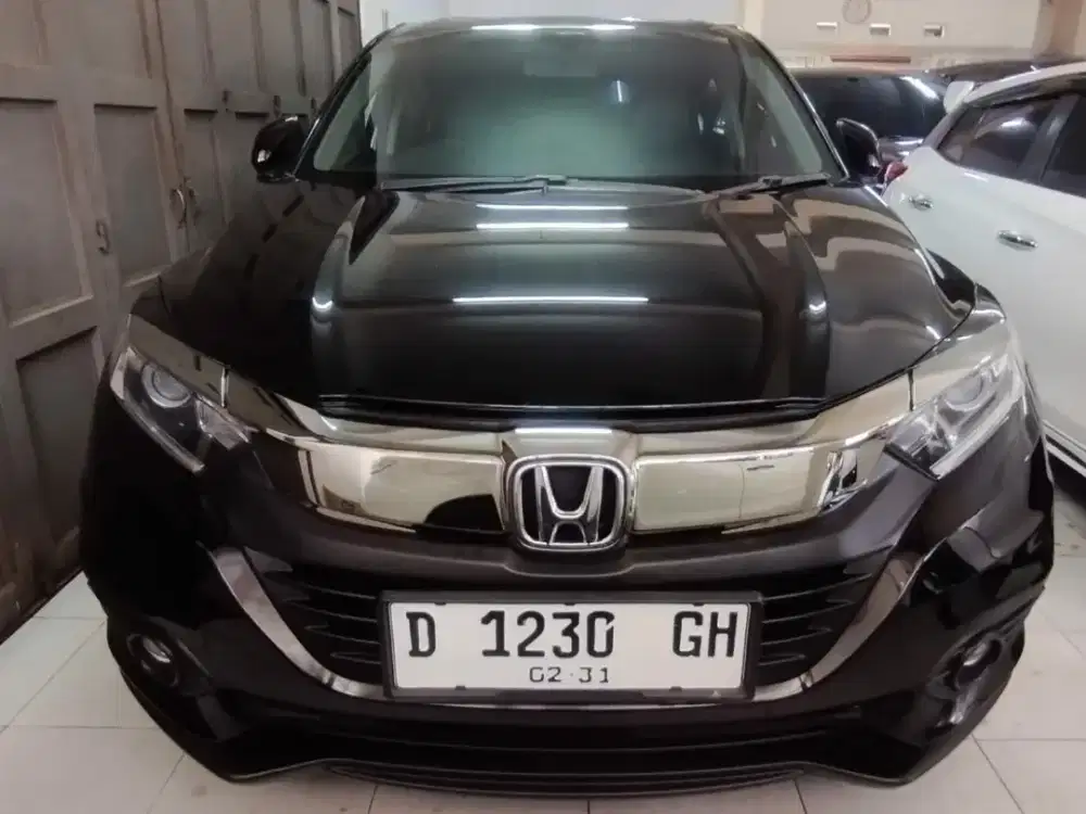 Mulus HRV 1.5 E CVT Fclift Hitam