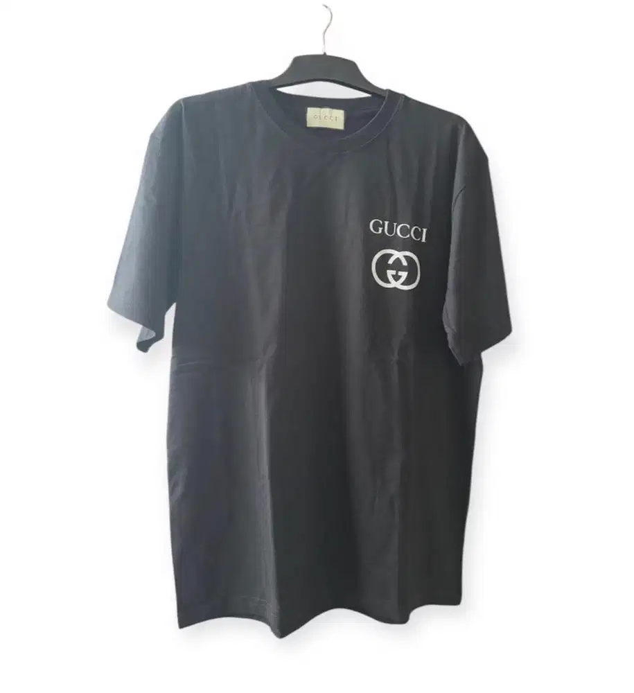 Kaos tshirt preloved bal hitam size 72x55 gucci