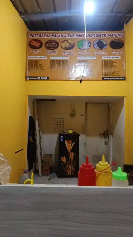 Dicari buat pelayanan di kios roti bakar