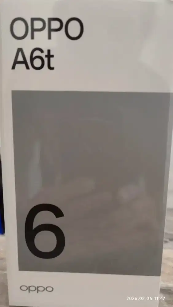 Oppo A 6 T  4/64 Ungu tua