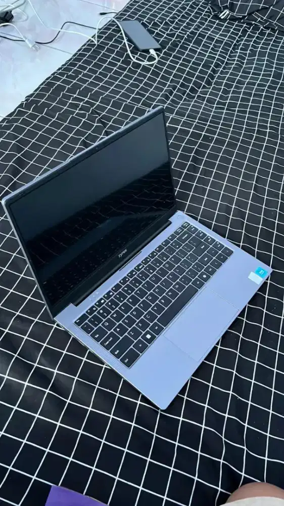 LAPTOP ZYREX L BOOK 8GB/256GB LIKE NEW