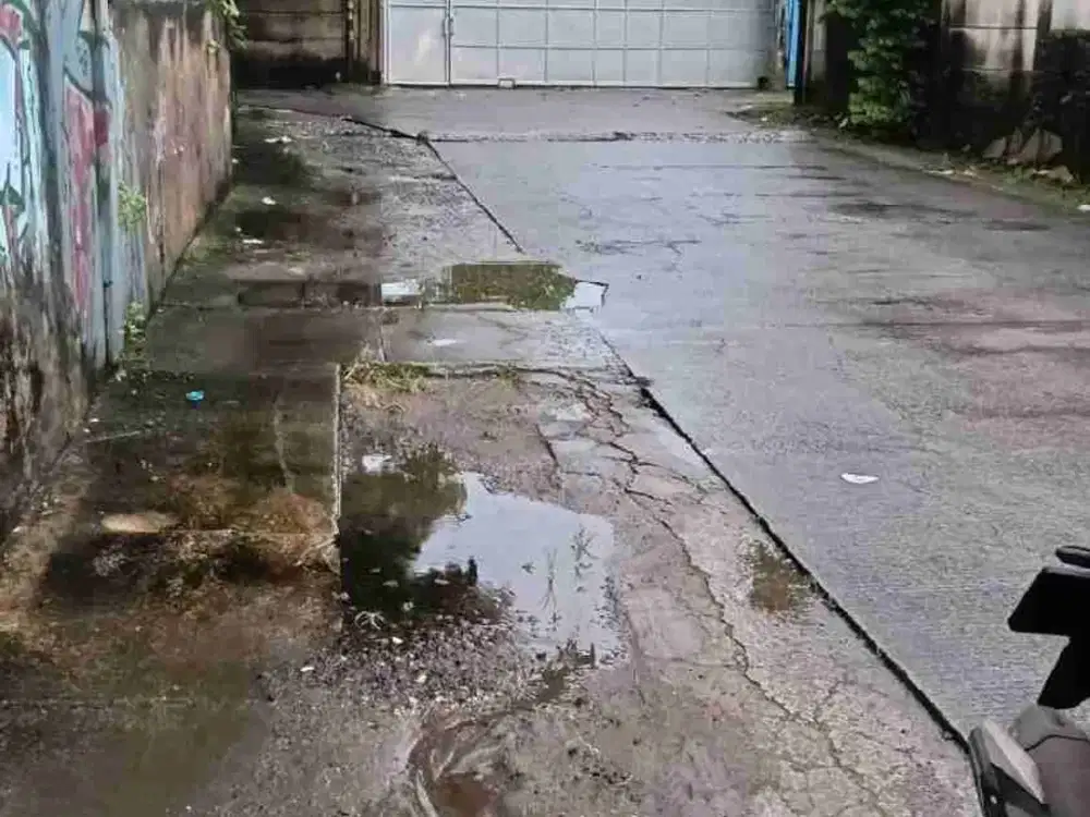 Disewakan Ruang Usaha Bisa Untuk Coffe Shop Dongkal Dekat Graha Raya Serpong Tangerang