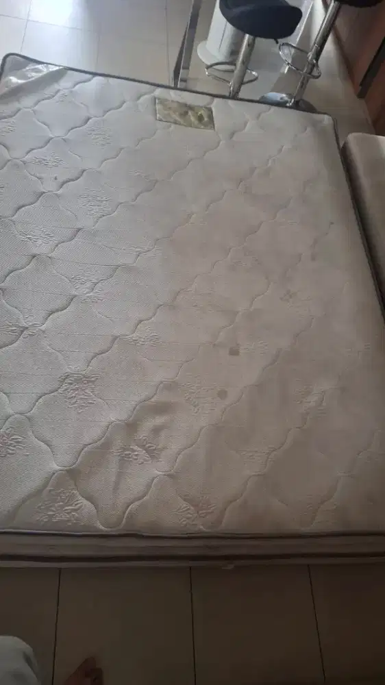 Kasur spring bed merek romance ukuran 160x200