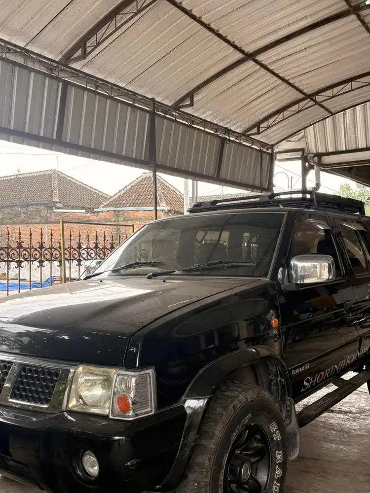 2004 Nissan Terrano Grandroad GZ