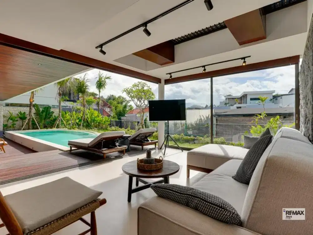 Brand New Luxury Villa 5 Bedrooms For Sale In Pererenan