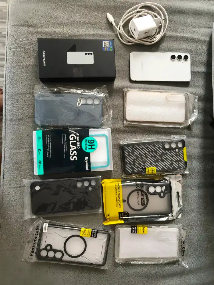 Samsung S24 FE 8/256 SEIN Like new bonus