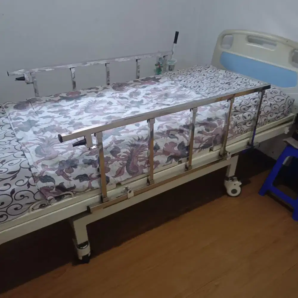 Ranjang Pasien  Serenity Double Crank