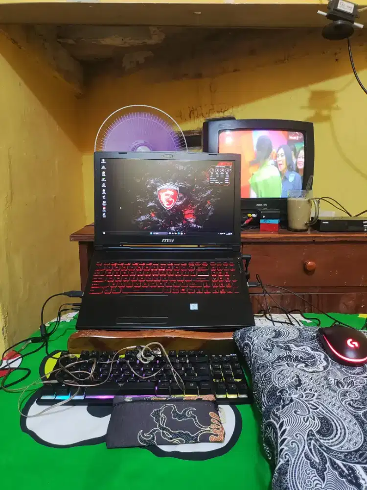 JUAL BU NET! Laptop gaming MSI GL63-8RC i5-8300H,Dual VGA GTX 1050 4GB