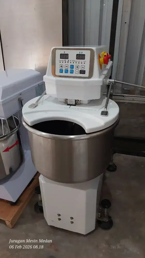 Mixer spiral Sinmag SM 25 ( 12,5 kg tepung )