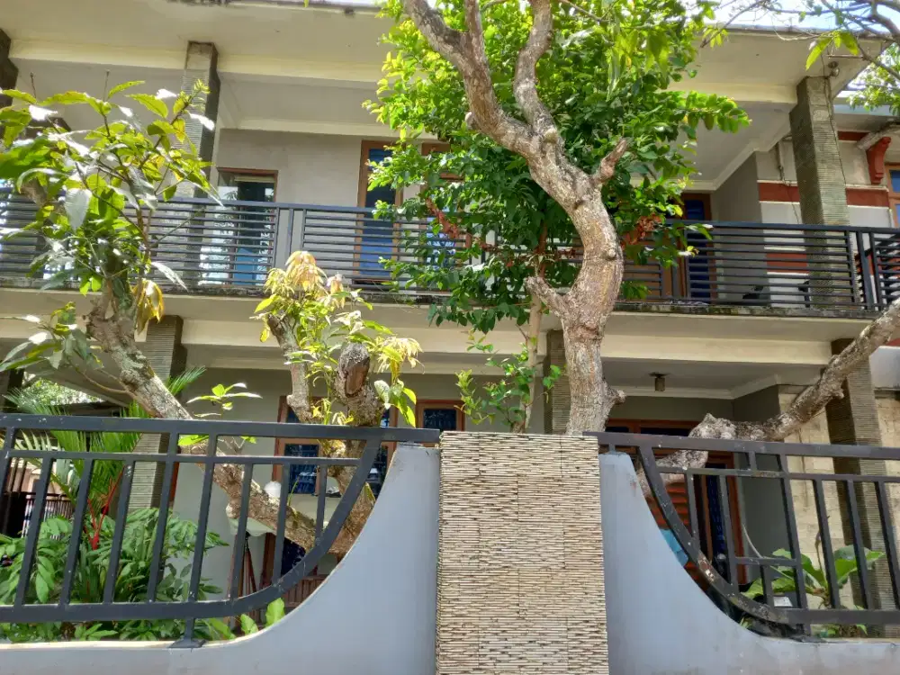 RUMAH YANG NYAMAN UNTUK KELUARGA