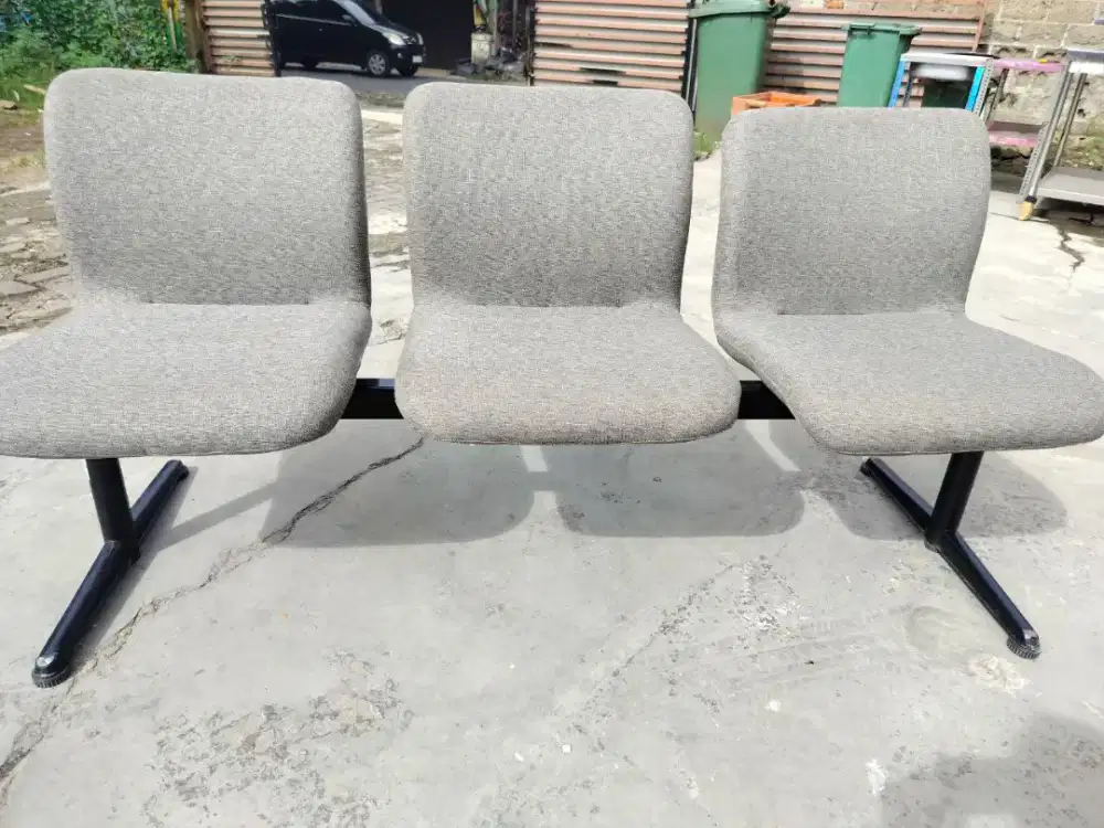 Kursi tunggu tamu 165 x 50 x 65