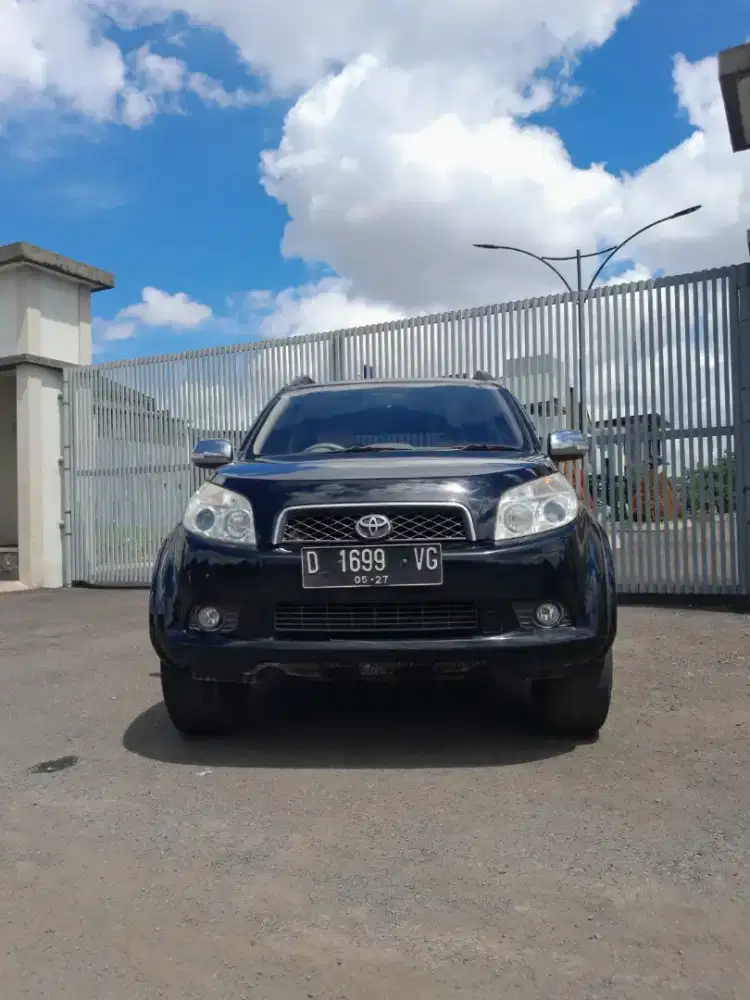 Rush 1.5 S Manual 2007 Hitam kredit DP.27Jt