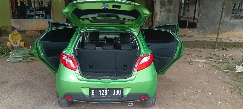 Jual mazda2 yg serius aja