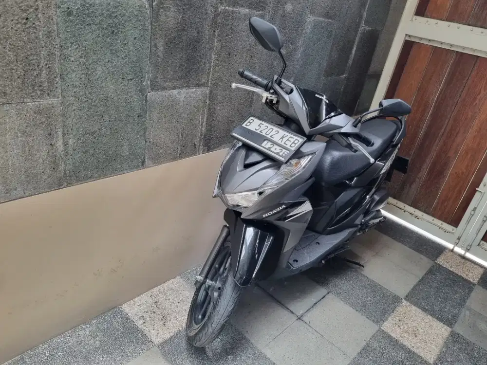 Beat CBS 2023 low km odo  67xx B Bekasi 13jt
