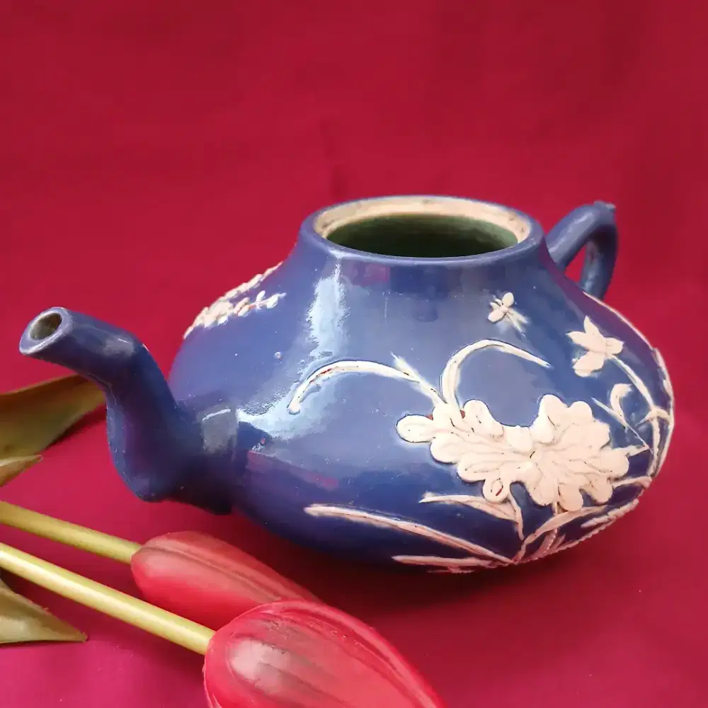 Teko Poci Teapot bunga sakura keramik antik vintage , pre-owned