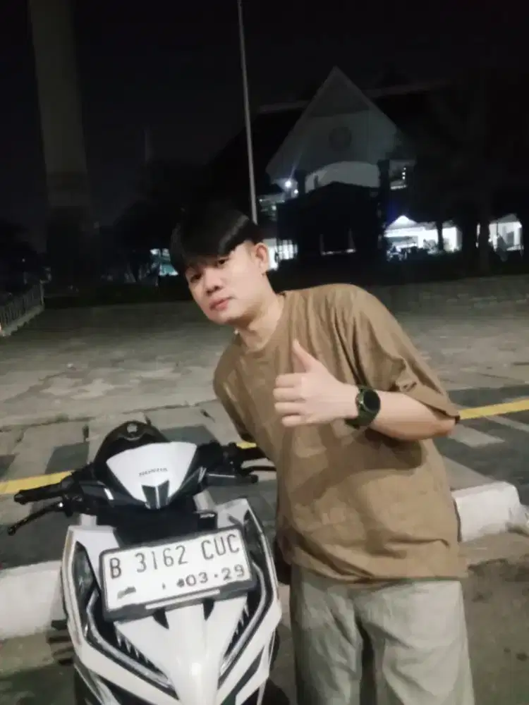 Saya cari pekerjaaan art pria dan restoran