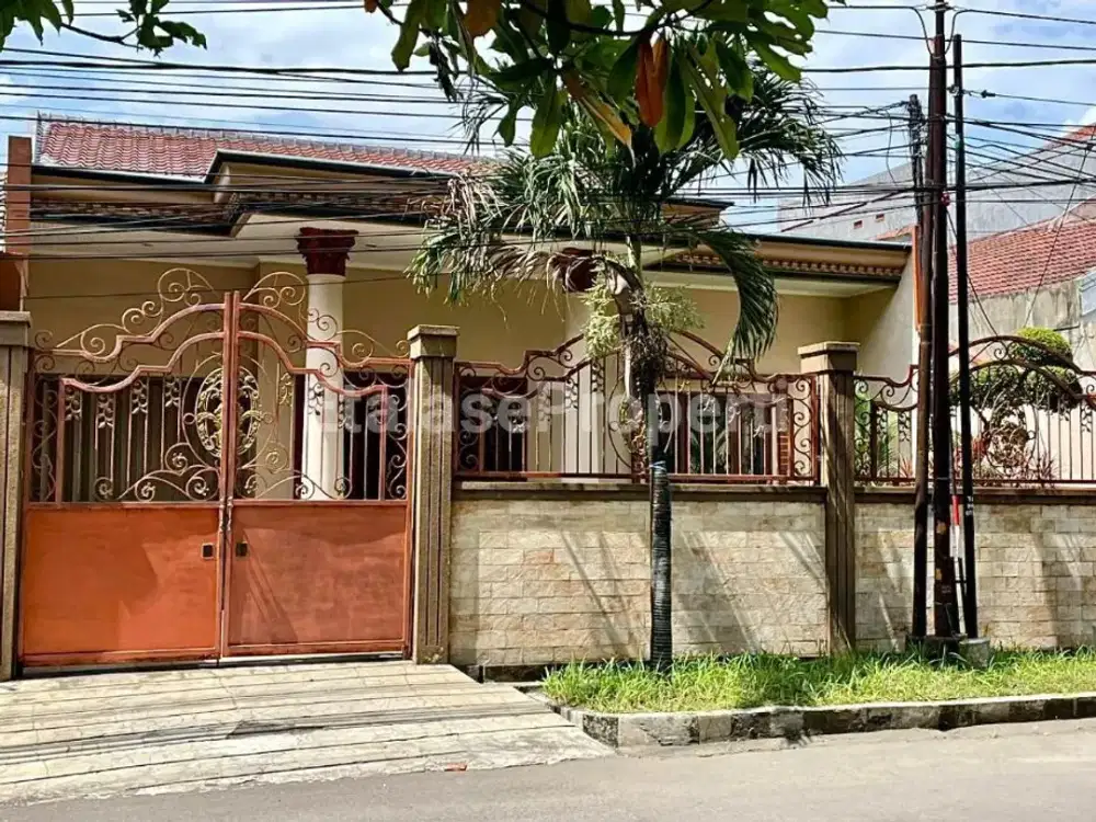 DIjual / Disewakan rumah raya sukomanunggal jaya