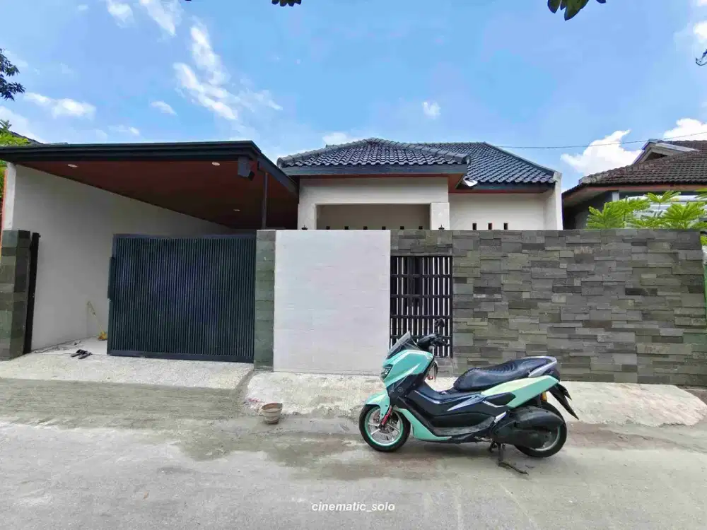 Rumah di jual Sumber dekat tol colomadu fajar indah manahan