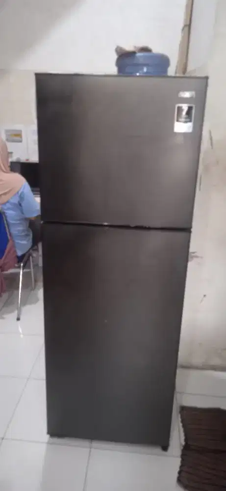 KULKAS MEREK AQUA 2PINTU