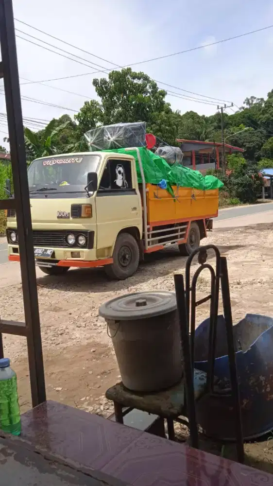 Mitsubishi truk engkel thn/1996