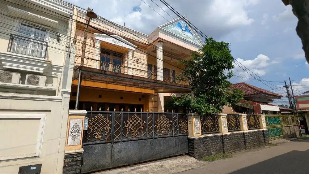 Rumah Mewah 3 Lantai Murah