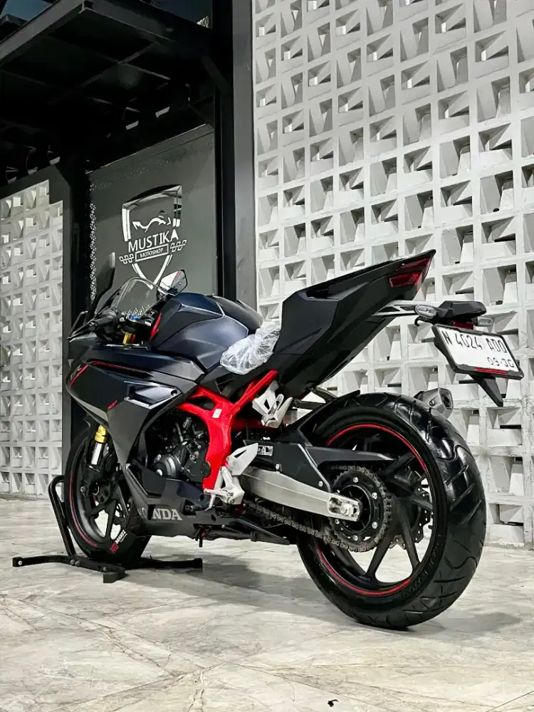 Cbr 250 abs sp tahun 2023