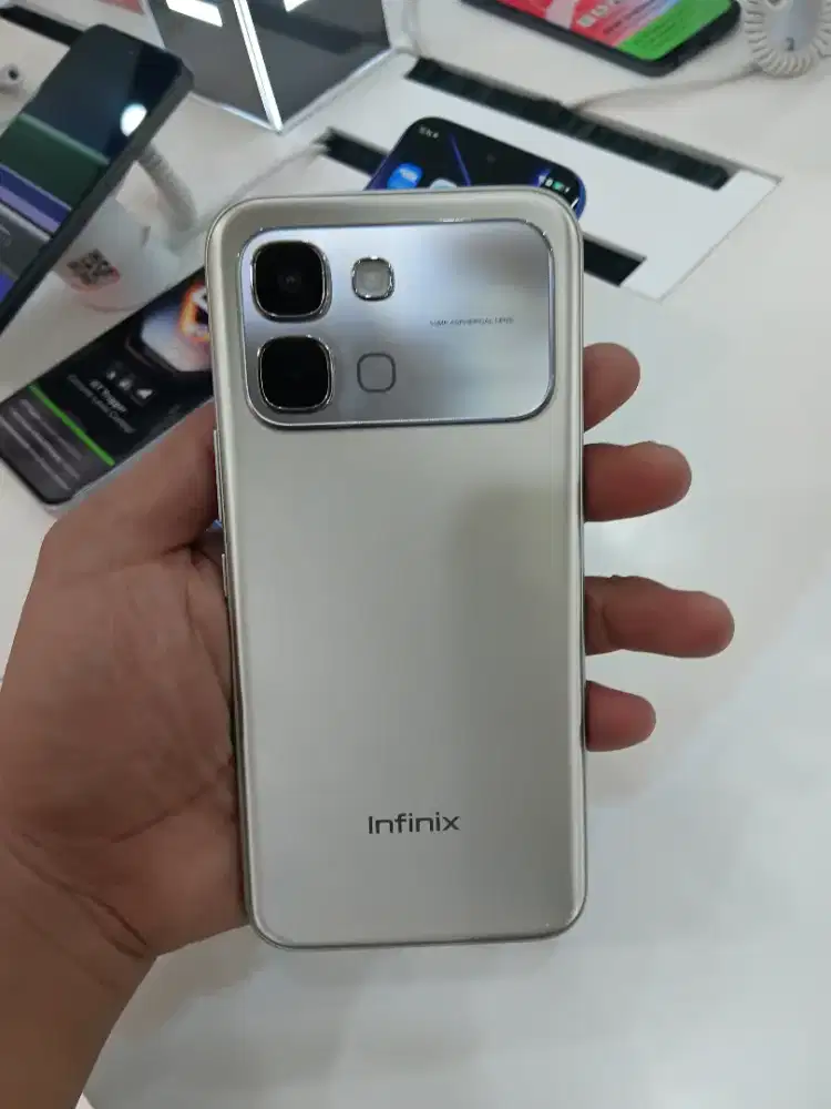 Infinix note edge 5G 8 256GB