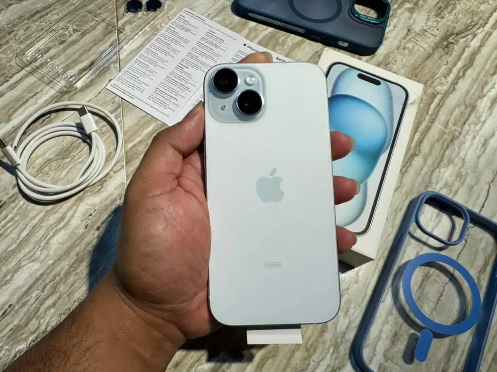 Iphone 15 Ibox 128 Biru, Garansi On s/d April, Full Set Like New
