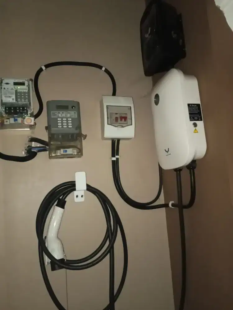 Charger Wuling 2pintu