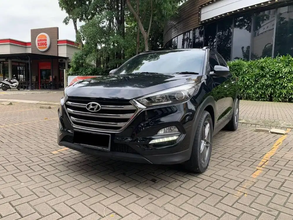 HYUNDAI TUCSON XG 2.0 BENSIN AT // DP 50JY