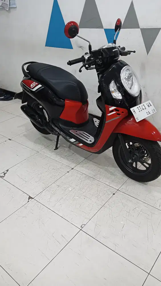 Honda New Scoopy Sporty 2023 DP 100 ribu