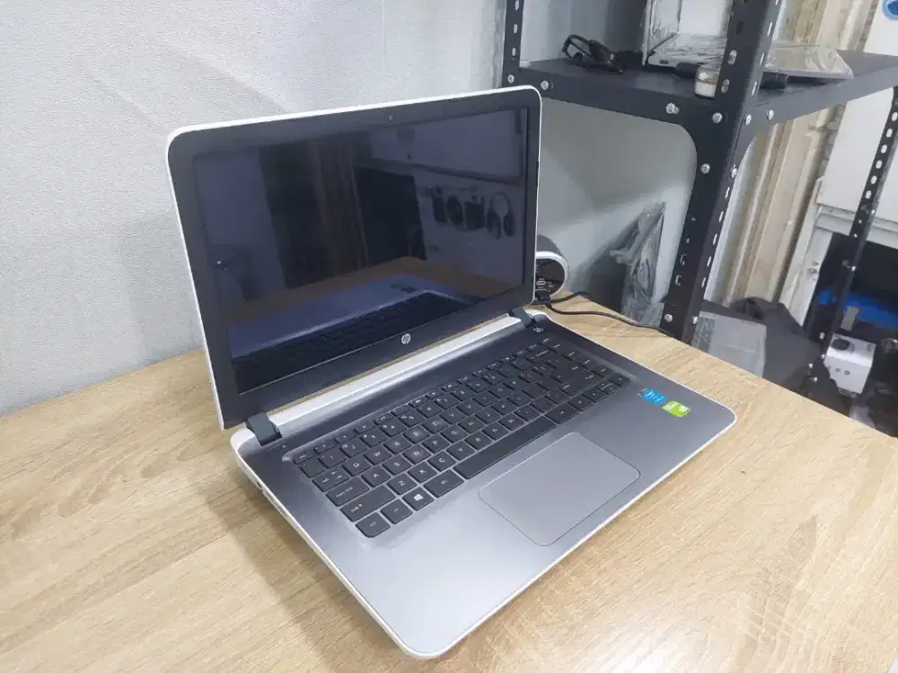 Laptop HP Pavilion X360 Core i5 Nvidia GeForce 940M