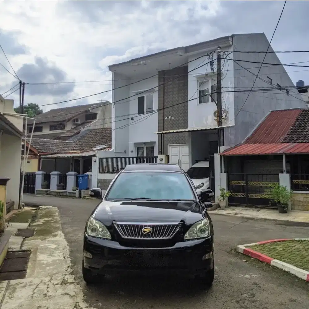 Toyota Harrier 240G LPrem 2010