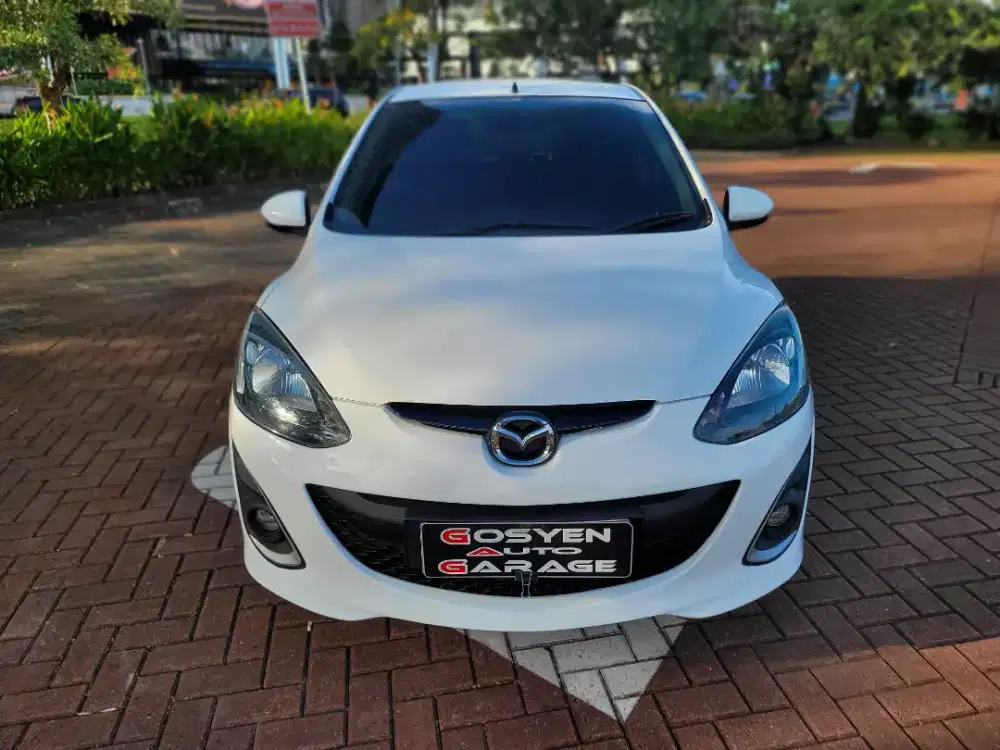 MAZDA 2 V 1.5 AT 2013