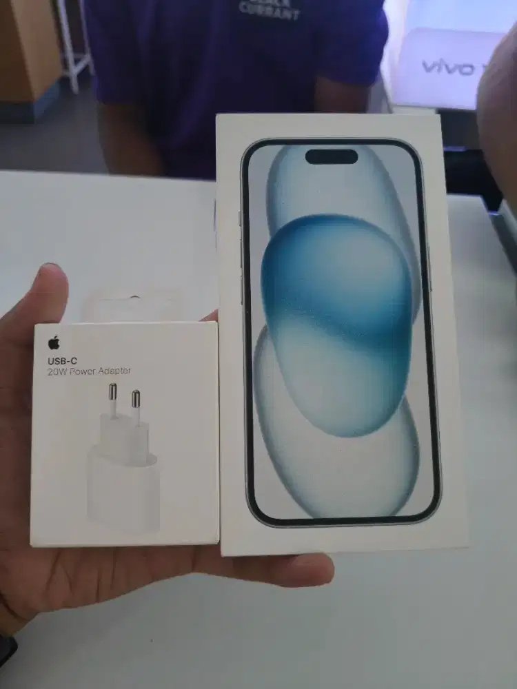iPhone 15 blue garansi resmi iBox