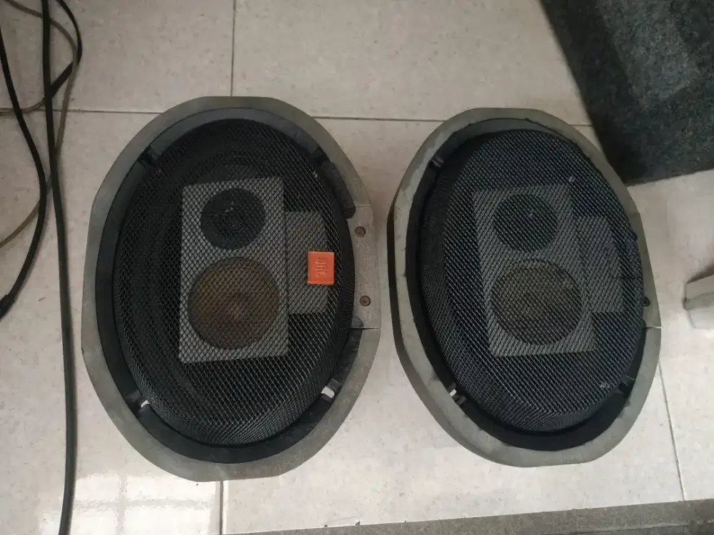Speaker oval jbl t545