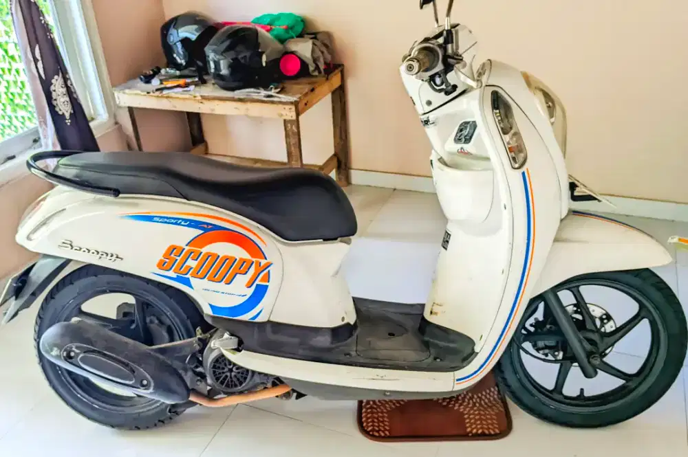 scoopy esp/iss Tahun 2015 kmplit ad sragen