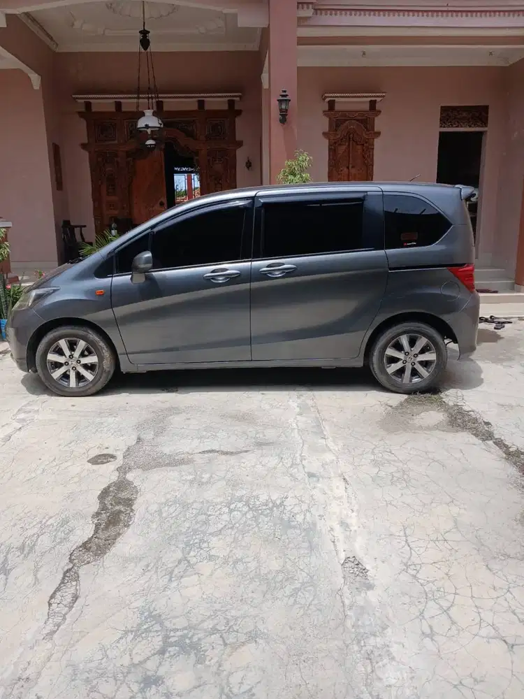 honda freed 2009 psd
