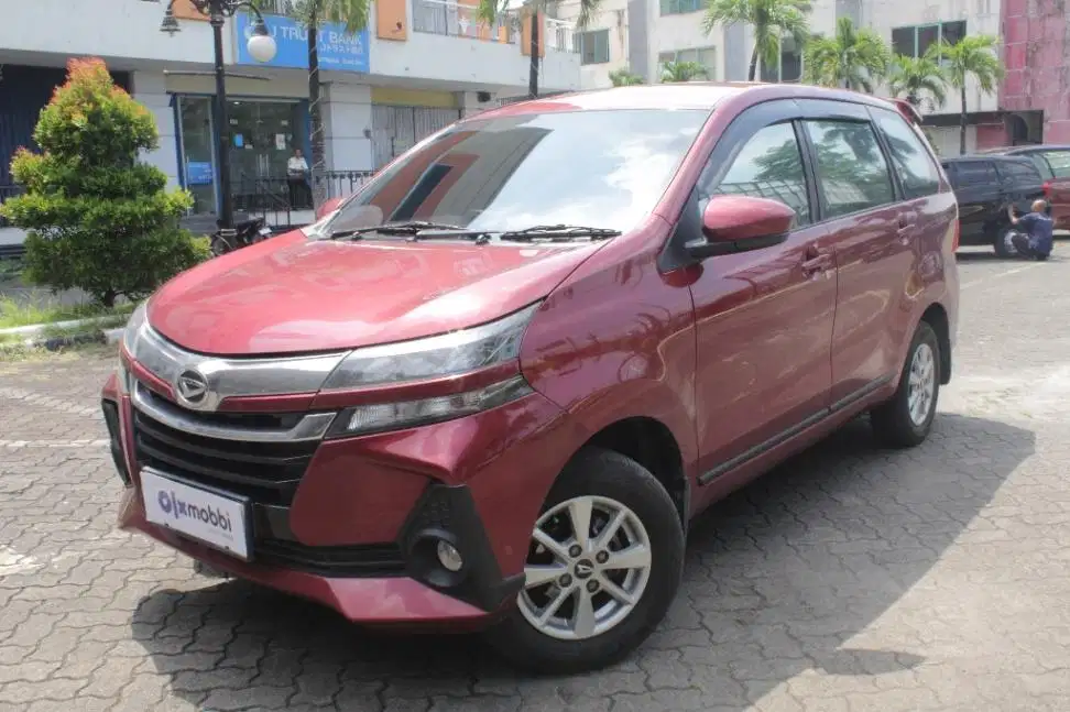DP MURAH - Daihatsu Xenia 1.3 R Bensin MT 2019 Merah