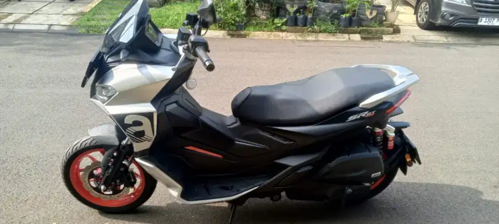 Dijual motor Aprillia SR