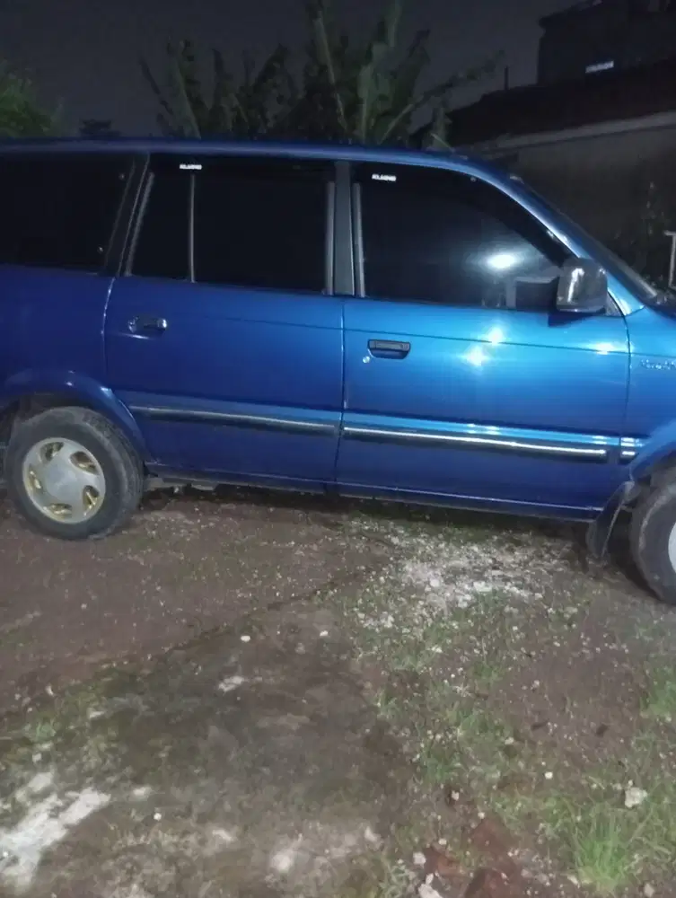 Toyota Kijang 2001 Bensin